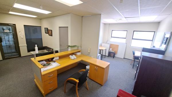 125  m² Commercial space