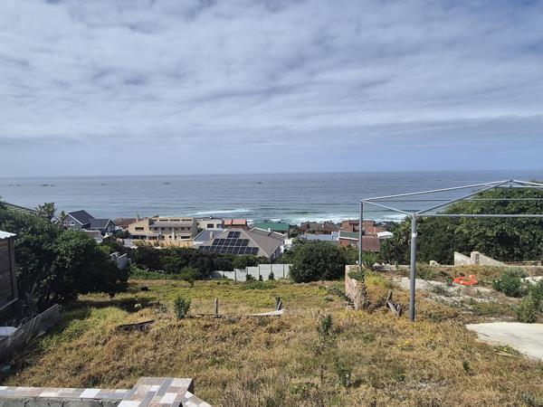 1 218 m² Land