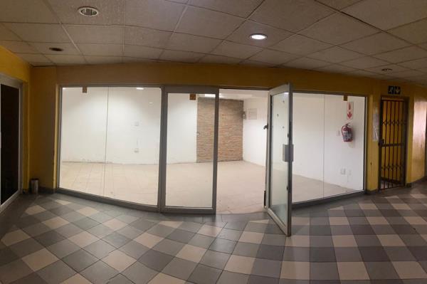 25  m² Retail Space