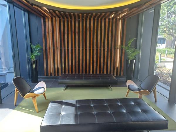 450  m² Office Space