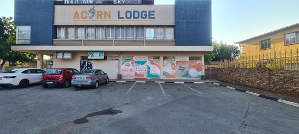 203  m² Retail Space