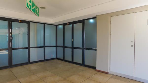 210  m² Commercial space