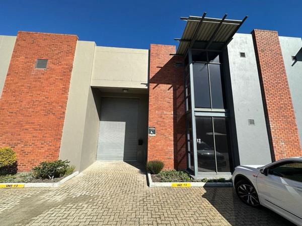 302 m² Industrial space