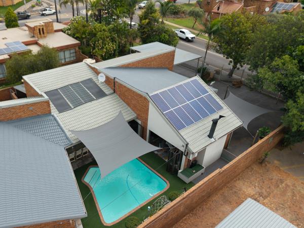 5 Bedroom House