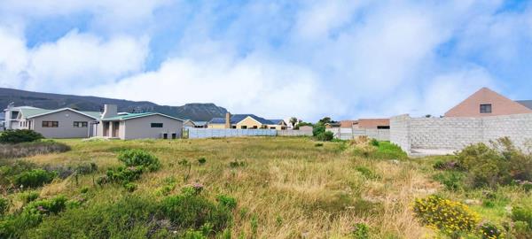 1 021 m² Land