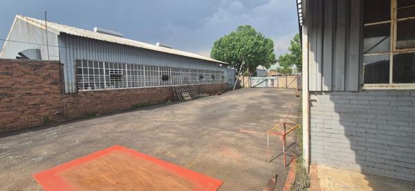 262  m² Industrial space