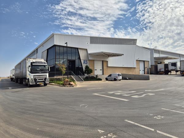 1 700  m² Industrial space