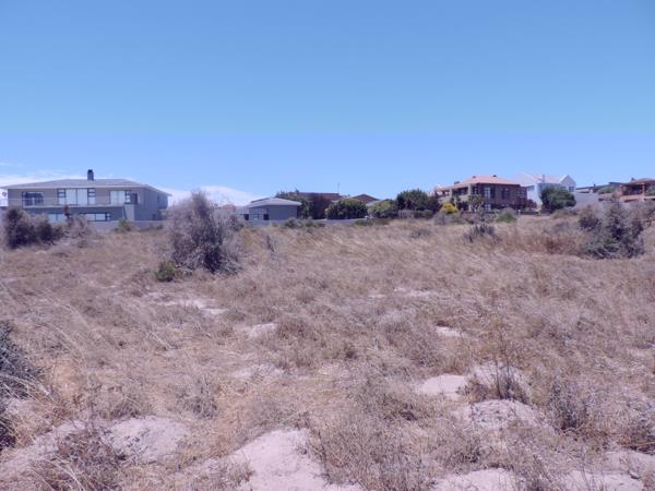 768 m² Land