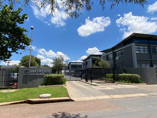 230  m² Office Space