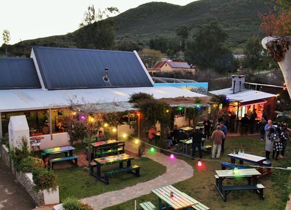 300  m² Commercial space