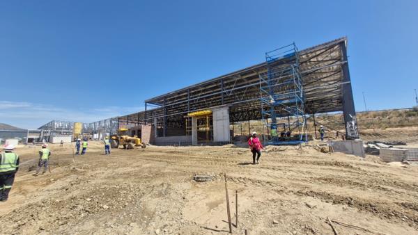 1 044.2  m² Industrial space