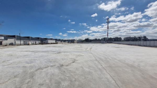 7 972  m² Industrial space