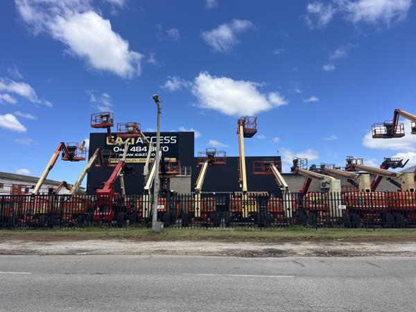 1 000  m² Industrial space