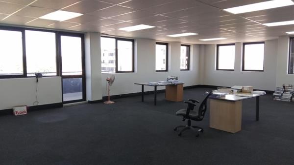 243  m² Office Space