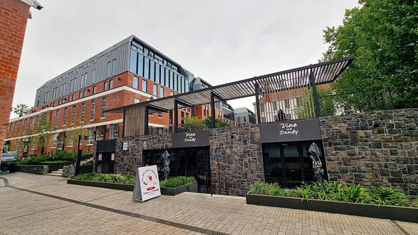 270  m² Office Space