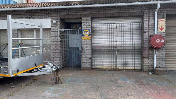 137  m² Commercial space