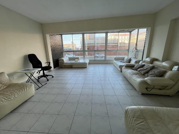 3 Bedroom Flat