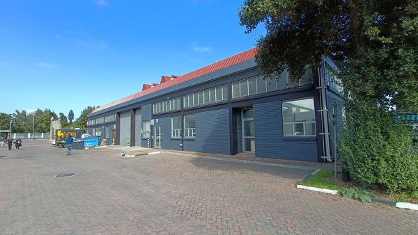 382  m² Industrial space