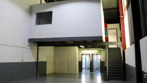 192  m² Industrial space