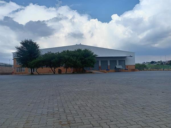 10 271  m² Commercial space