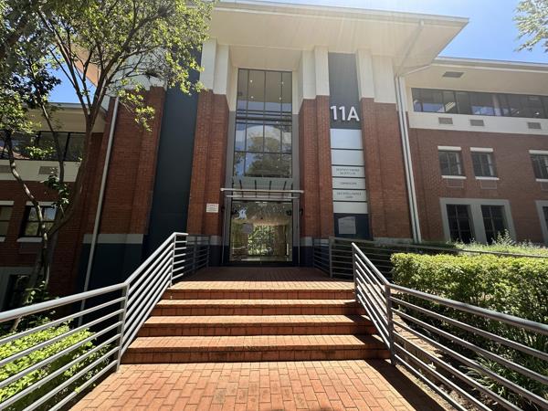 843  m² Commercial space