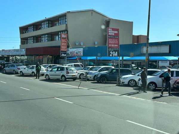 2 000 m² Commercial space
