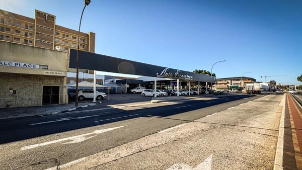 380  m² Commercial space