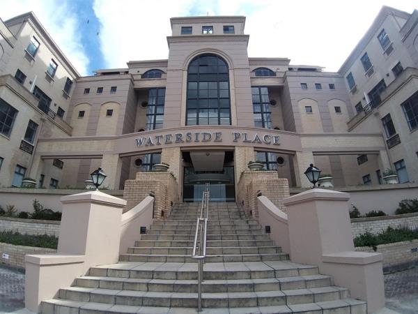 184  m² Office Space