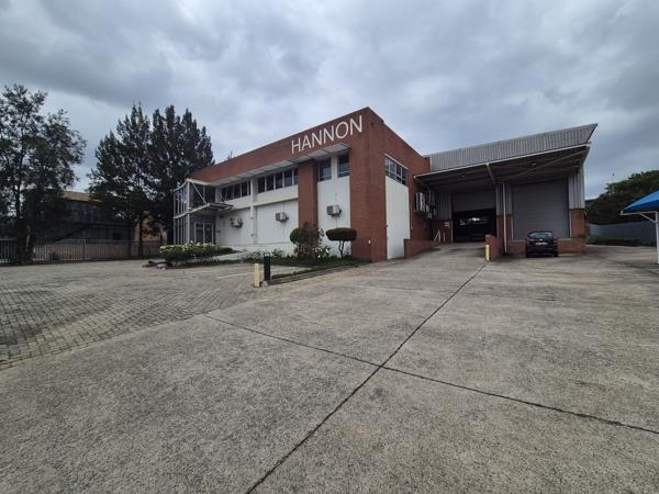 1 880 m² Industrial space