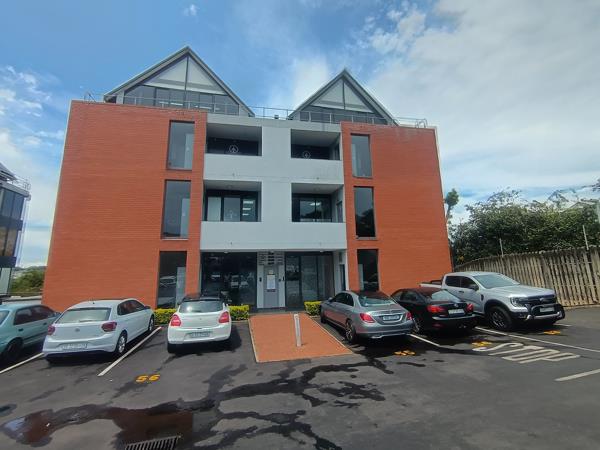 130  m² Commercial space