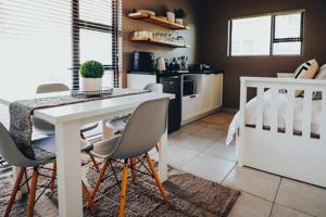 Flat in Woodland Hills