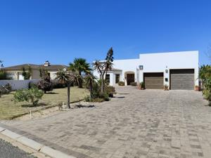 House in Country Club