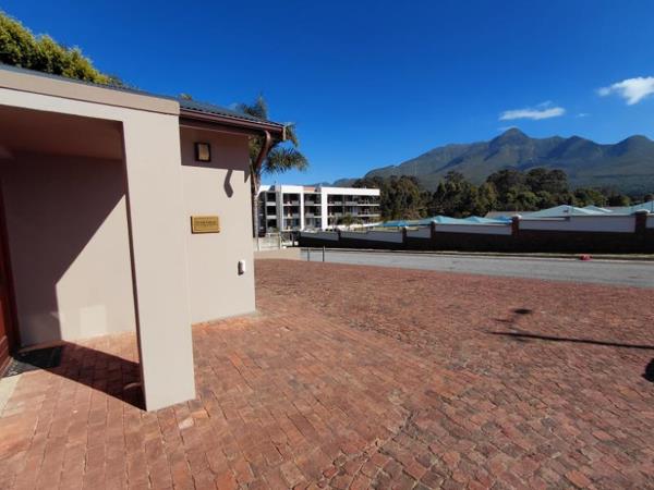 120 m² Commercial space