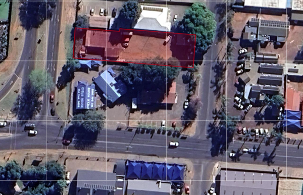 1 275  m² Commercial space