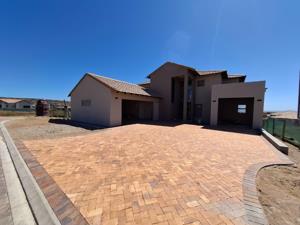 House in Langebaan Country Estate