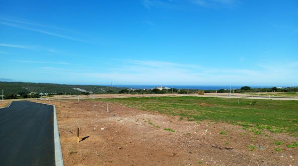 763 m² Land