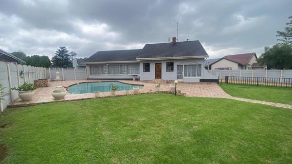5 Bedroom House
