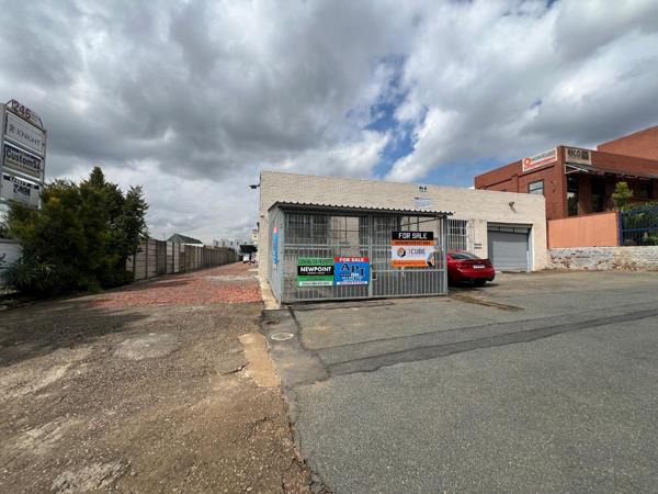 380  m² Industrial space