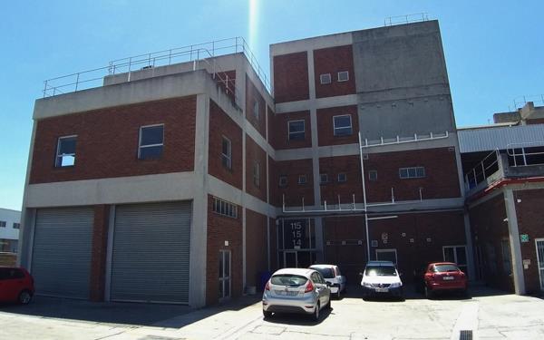 1 024  m² Commercial space