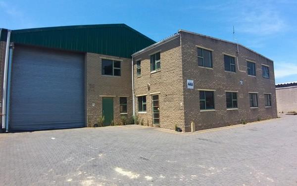 1 200  m² Industrial space