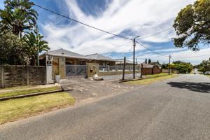 House in Bonnie Doone