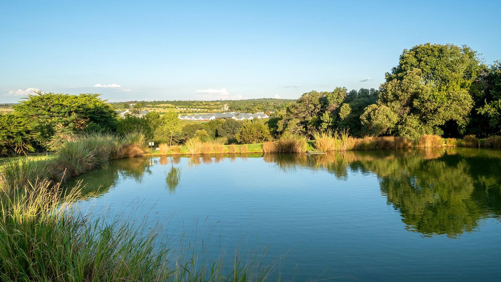 706 m² Land available in Helderfontein Estate