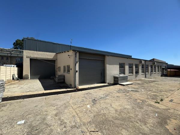 1 400  m² Industrial space
