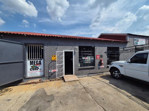 142  m² Industrial space