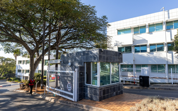 390  m² Commercial space