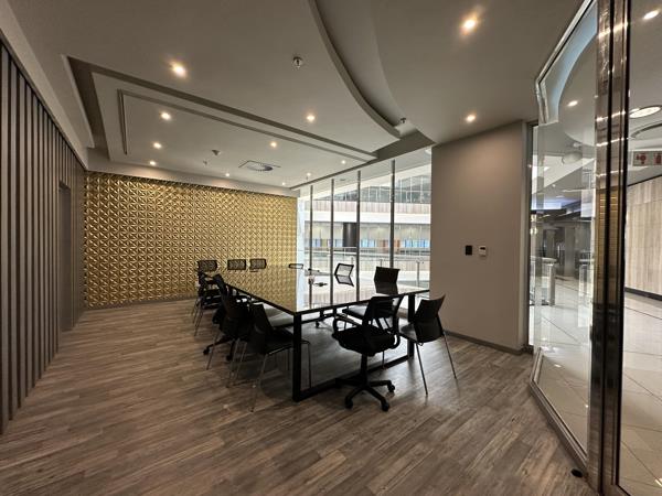 162  m² Commercial space