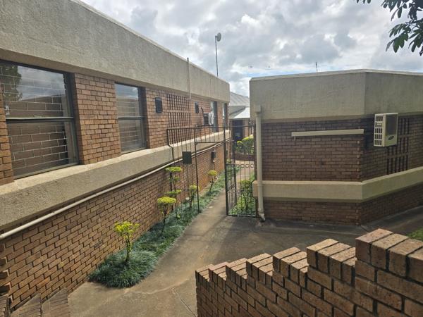 97  m² Commercial space