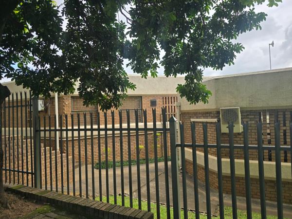 97  m² Commercial space