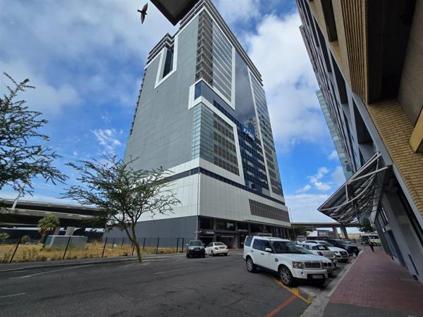 1 038  m² Retail Space