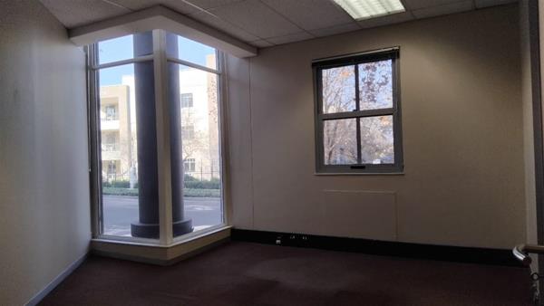 419  m² Office Space